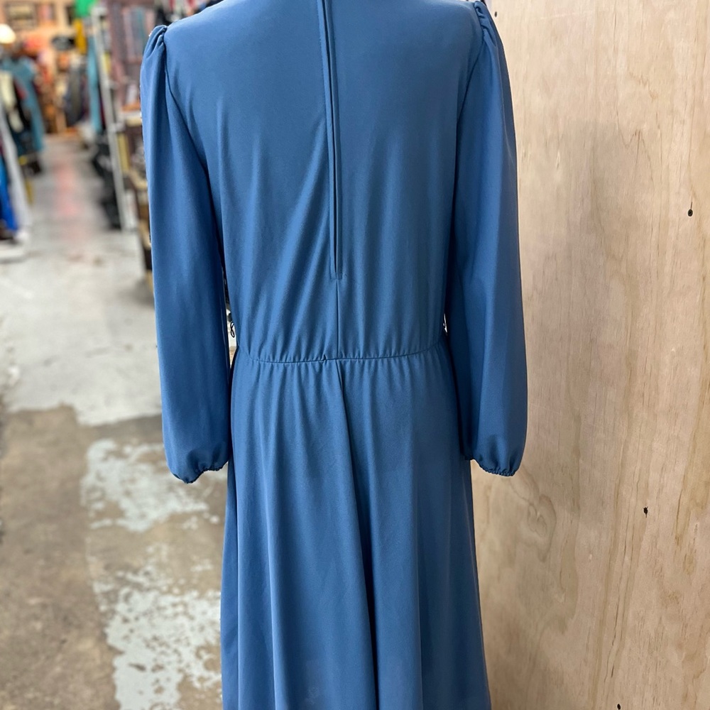 Vintage 1960-70’s Elegant Blue front lace formal Dress. - Picture 4 of 14